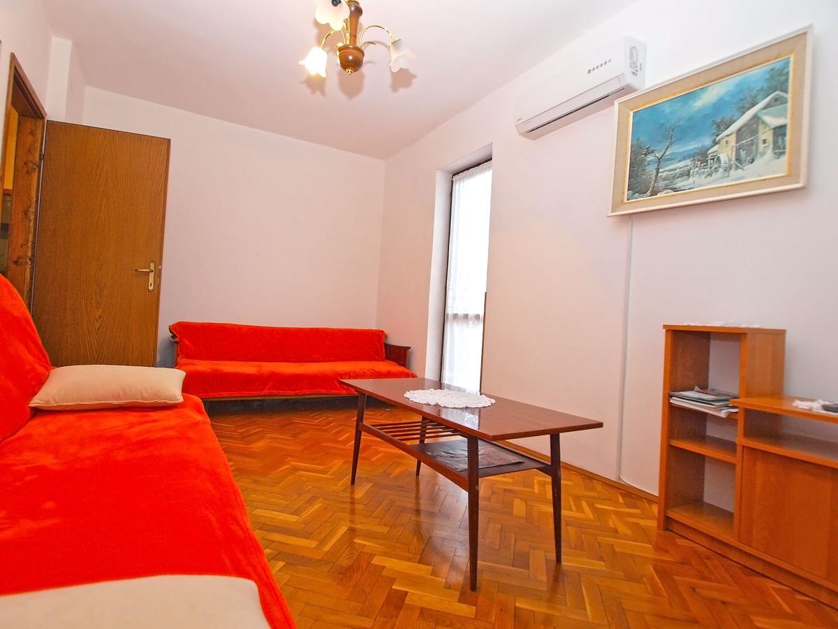 Apartments Dvorine 1210 Banjole Buitenkant foto