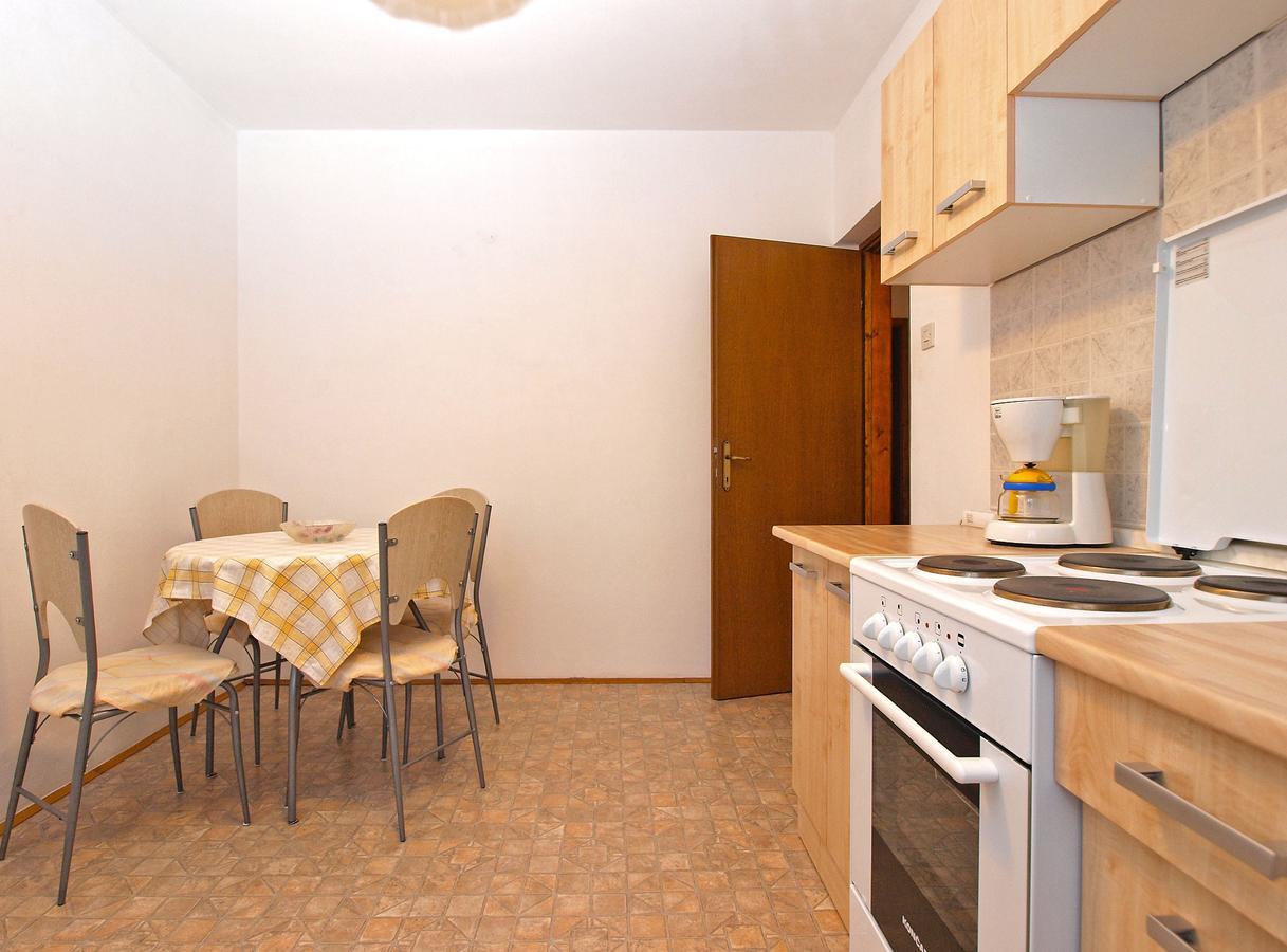 Apartments Dvorine 1210 Banjole Buitenkant foto